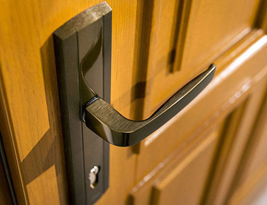 金湾24小时上门开锁公司